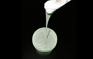 導熱硅脂跟導熱硅膠片他們的區別和分別應用在哪里？